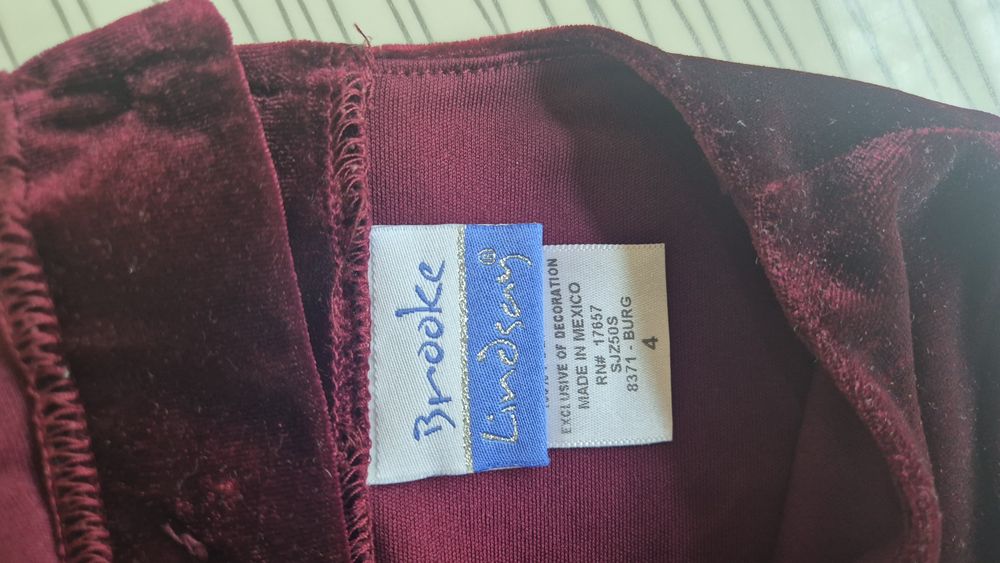 Нарядные платья на девочку 3-4 года, больше фото в карусели