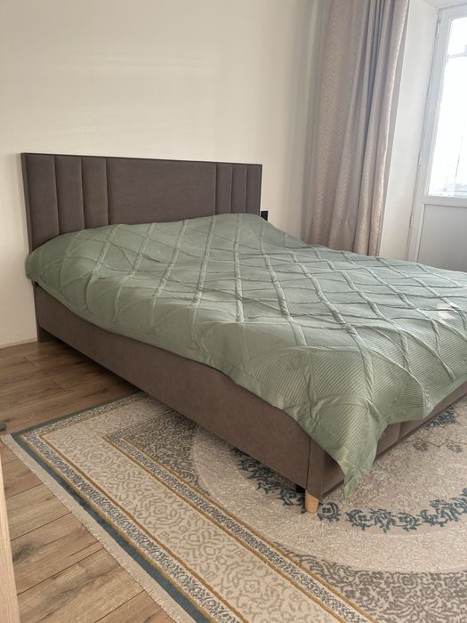 Спальный кровать