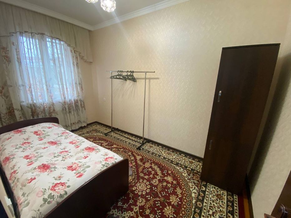 Сдаётся 4х комнатная квартира на Дом Быта(Ц.Луначарского,Ялангач)