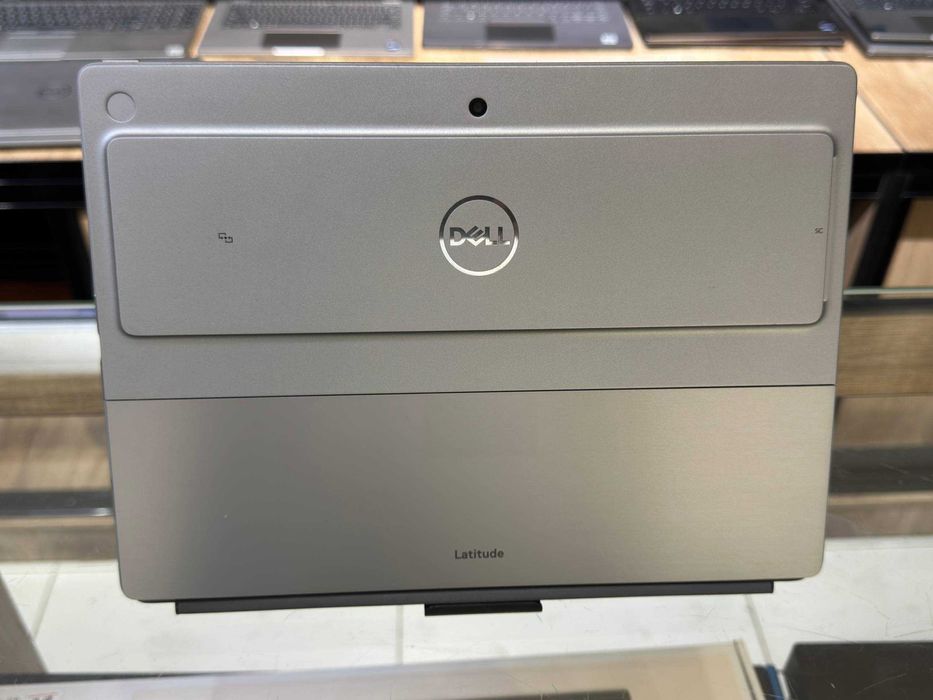 DELL Detachable 7320 Core i5-1140G7 ram 16 ssd 256 сенсорный