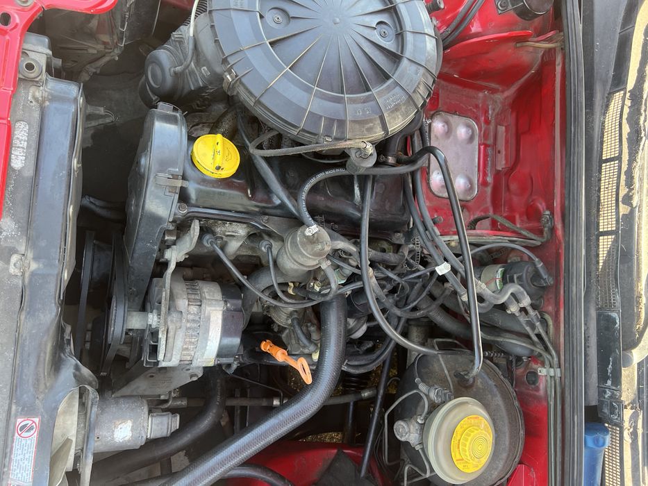 Audi 80 B3 1.6 НА ЧАСТИ