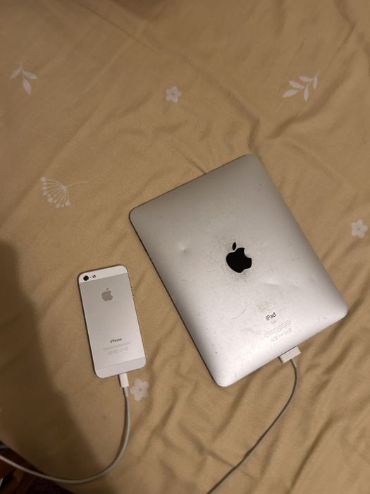 Vand Iphone 5 si Ipad 2 blocate