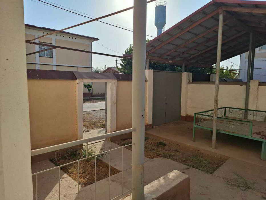 Uy sotiladi barcha qulayliklari bilan