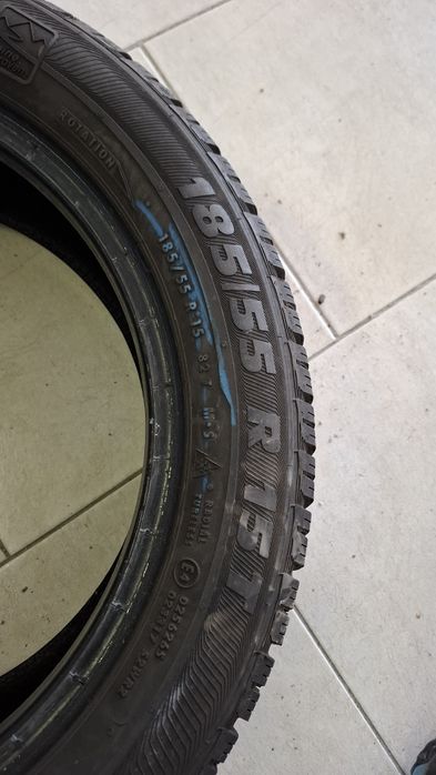 2бр зимни гуми Semperit 185 55 15