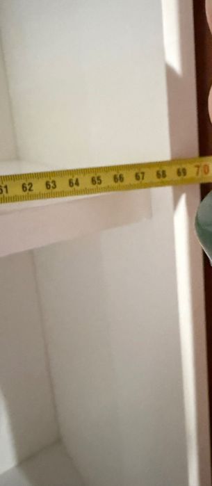 Секция за книги от JYSK