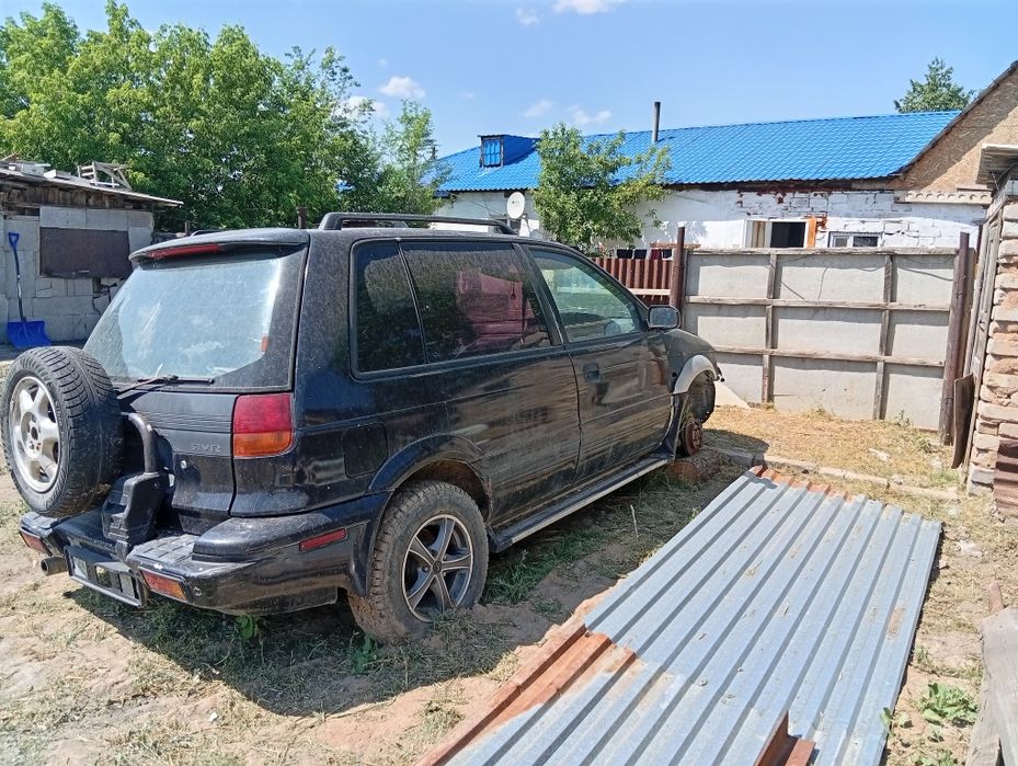 Продам mitsubishi RVR