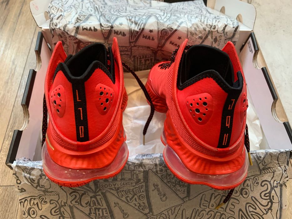 НОВИ Маратонки Nike LeBron 19 Low