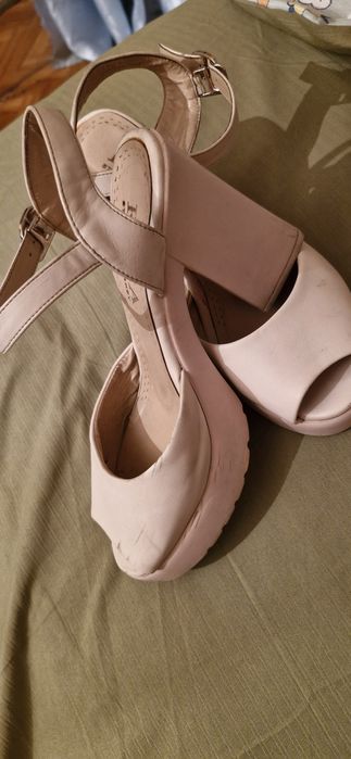 Басаношки и шлёпки