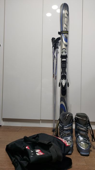 Продам горнолыжный комплект