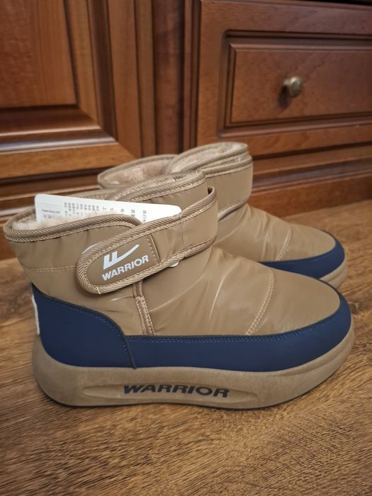 Ботинки продам зимние новые