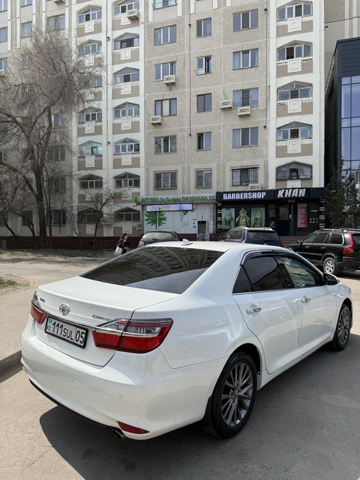 Toyota camry 55 2015