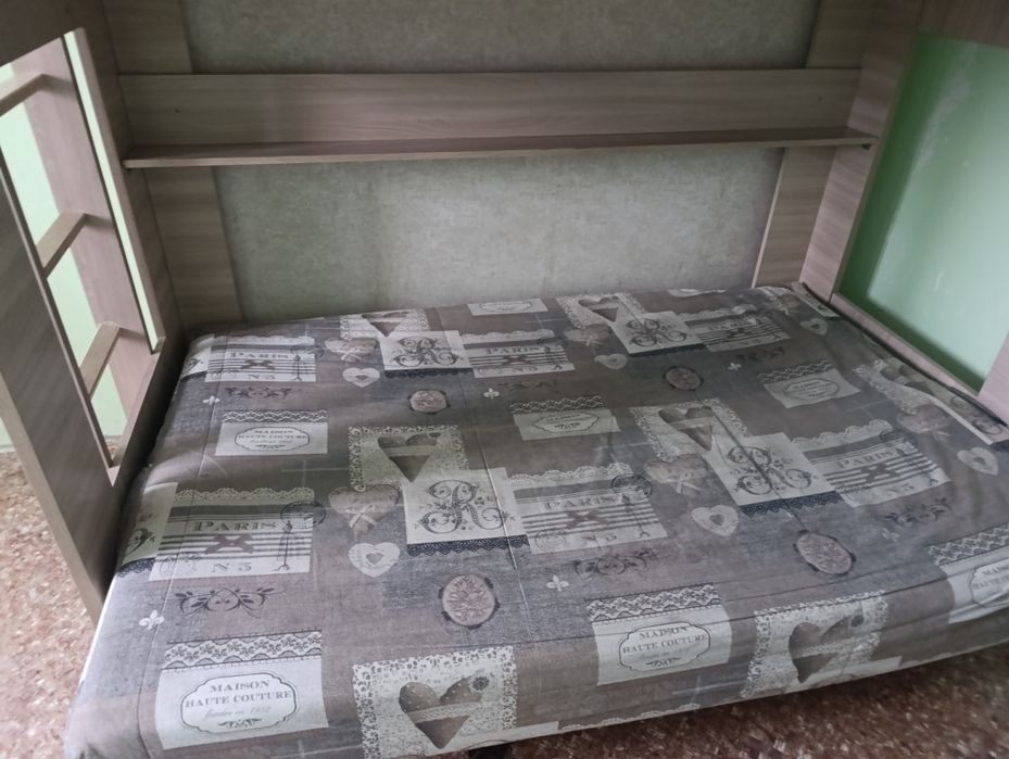 двухэтажная кровать 10.000 разобранная