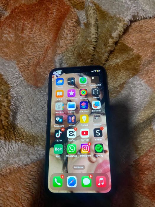 Iphone 11 accept si schimburi