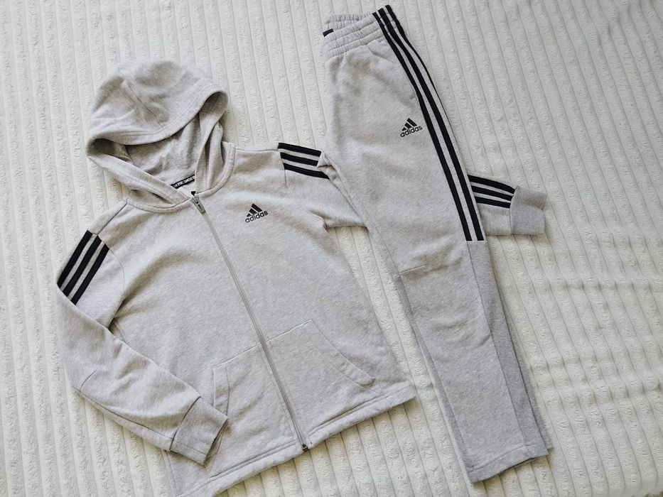 Детски екип Adidas 9-10г.