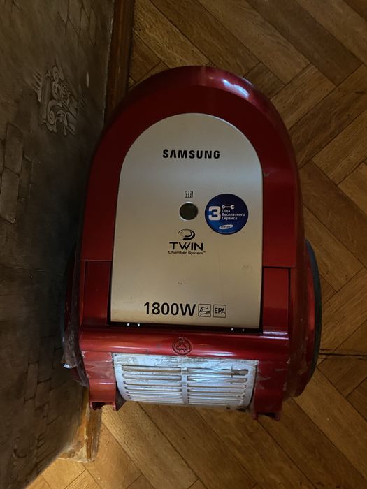 Контейнер для мусора на пылесос