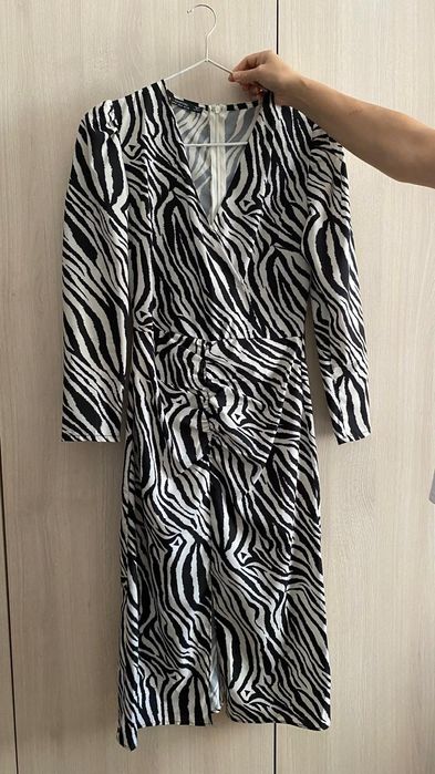 Женские платья новые