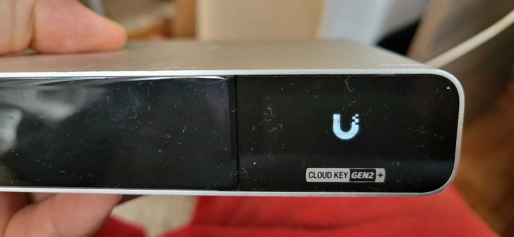Sistem de management integrat Ubiquiti UCK-G2-Plus UniFi Controler Hybrid Cloud Key G2 Plus