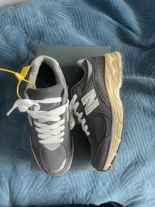 Кроссовки New balance 2002r