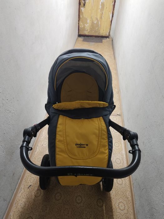 Продам коляску Pajero