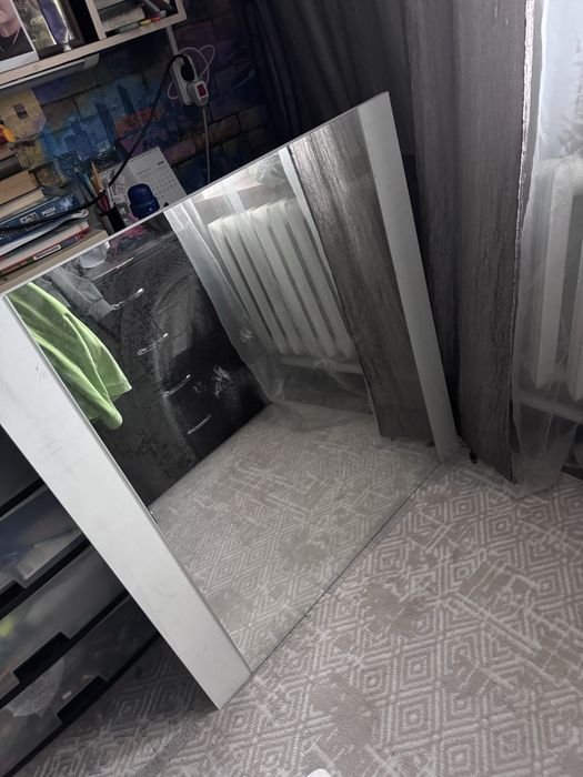 Продам зеркало 100*96