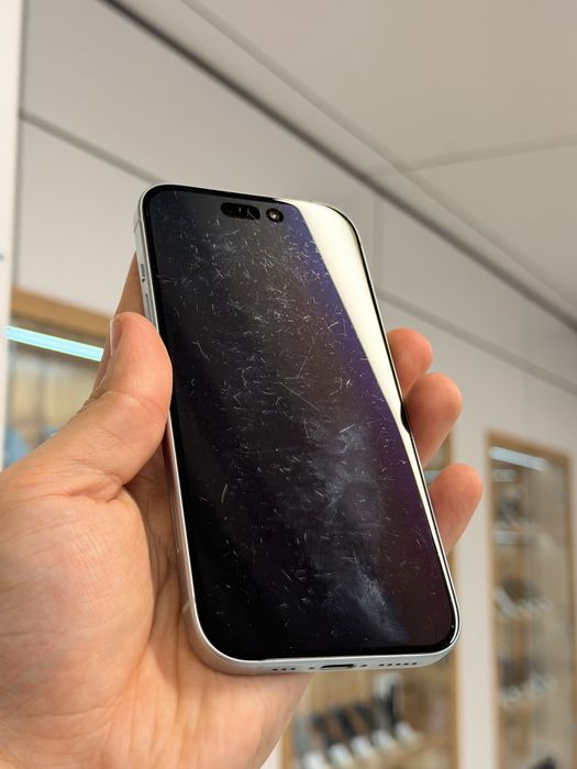 iPhone 15 | 128 GB