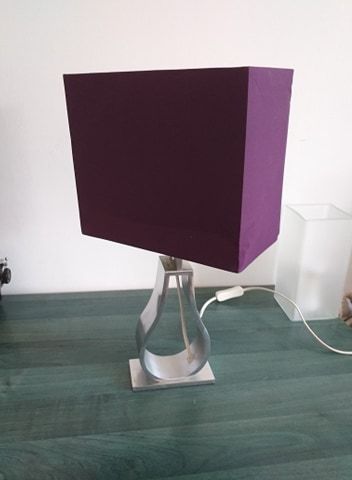 Veioza cu suport metalic