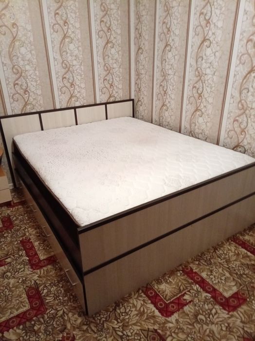 Кровать двухспальная