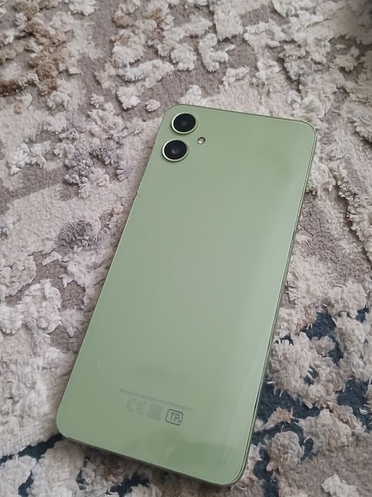 Телефон сатылады срочно