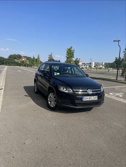 VOLKSWAGEN Tiguan 2012