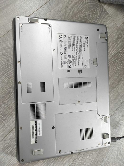 Лаптопи Fujitsu Siemens, Lenovo, HP