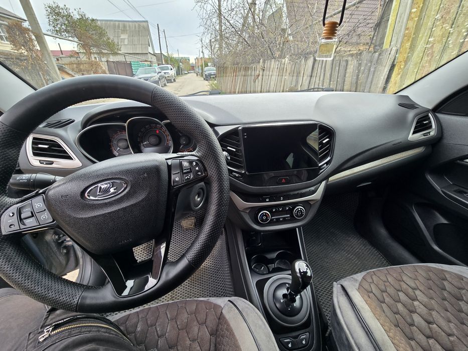Lada Vesta люкс 1.6