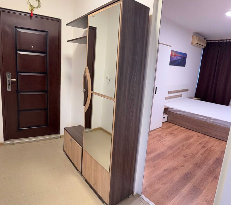 Дава се под наем Двустаен апартамент в Добрич, Център - 68 кв.м за 357 € - Снимка #6