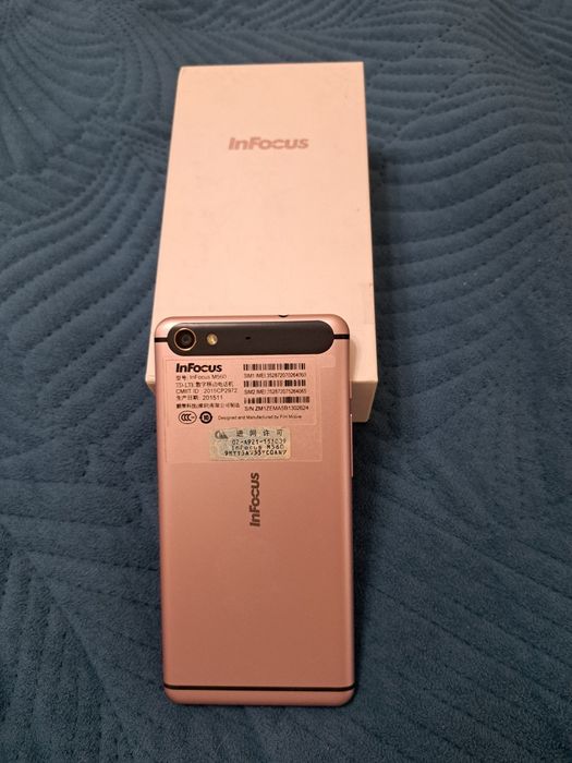 Телефон Infocus M560
