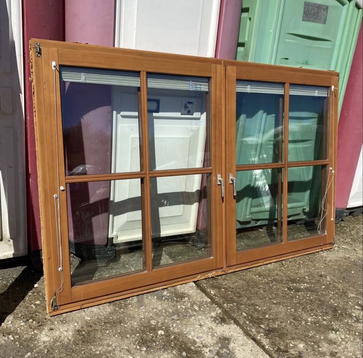 FEREASTRA LEMN TRIPAN H 147 x L 235 Germania 3 buc