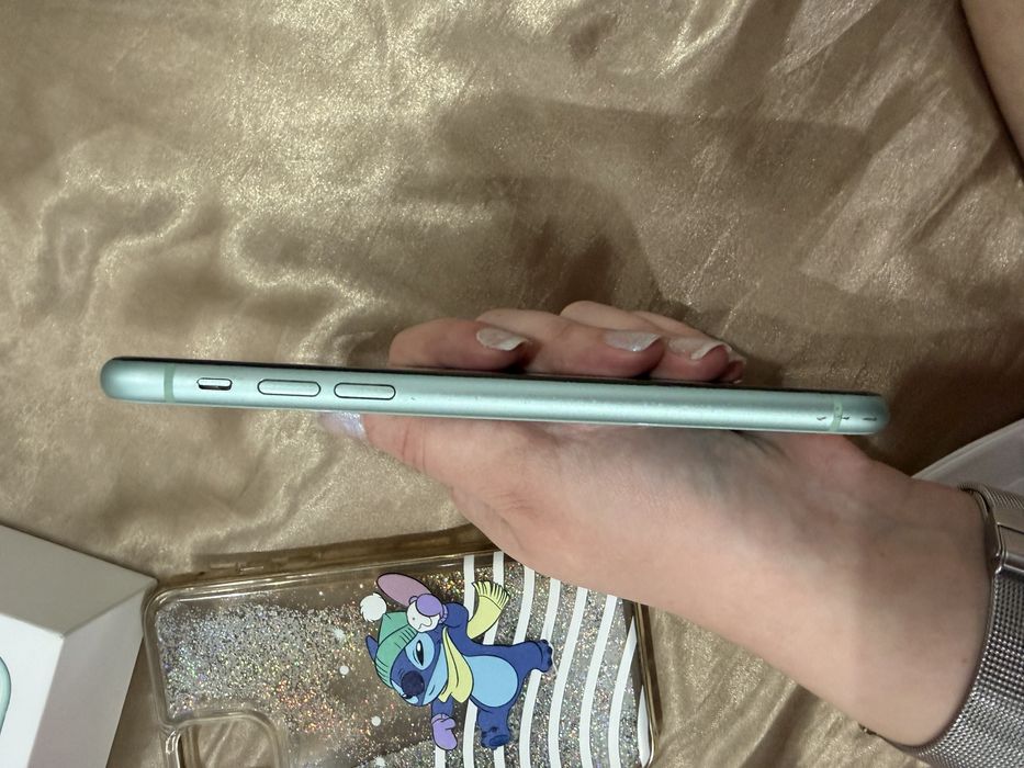Продавам  Apple Iphone 11 256GB