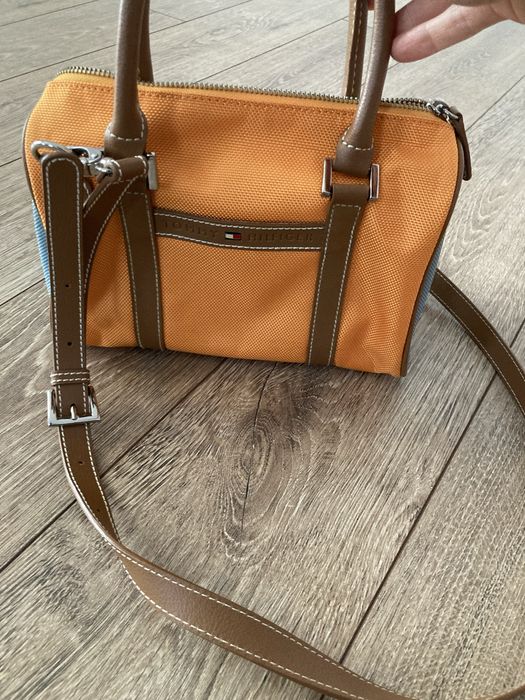 Geanta Tommy Hilfinger