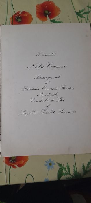 Vind cartea Omagiu tovarășului Nicolae Ceaușescu