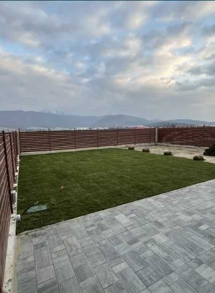 Gazon Rulou cu Garanție de Prindere 2 Anii – Servicii Complete de Montaj