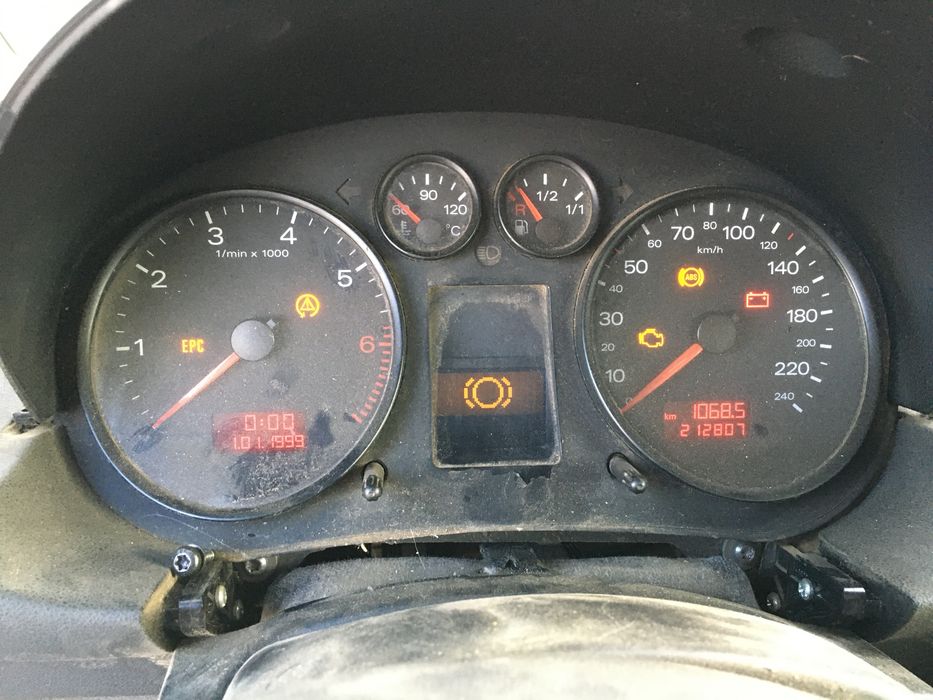 Ceas Ceasuri Bord Audi A2 1.4 1.6 Benzina EUROPA
