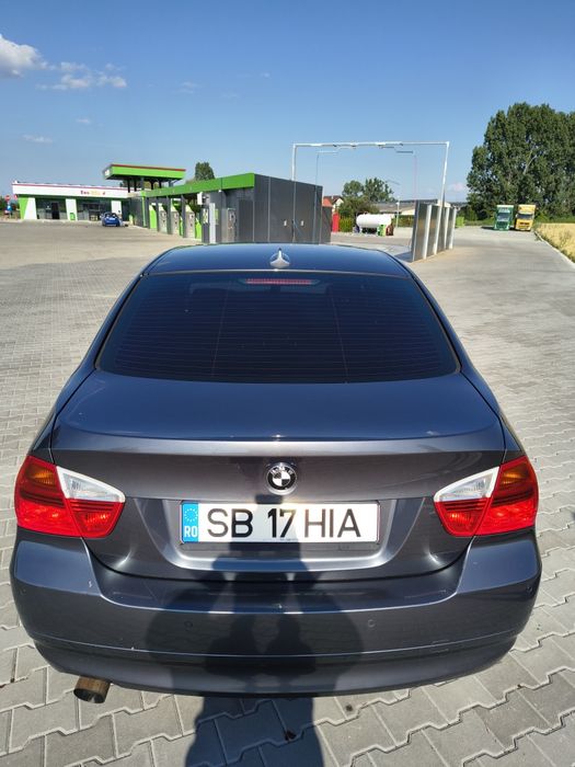 BMW 318i 2006 - E90
