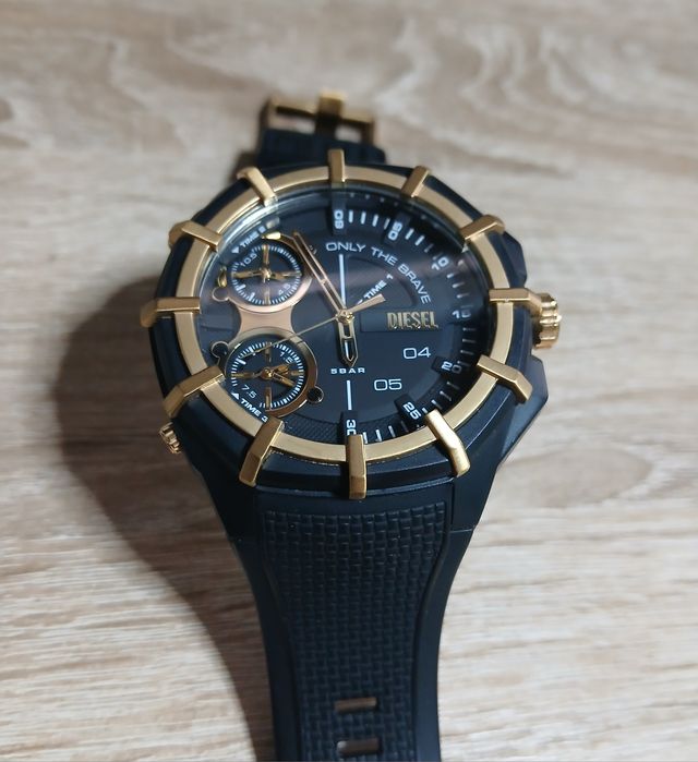 Ceas Diesel barbati