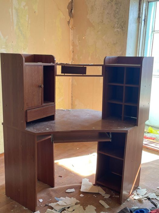 Стол компьютерный