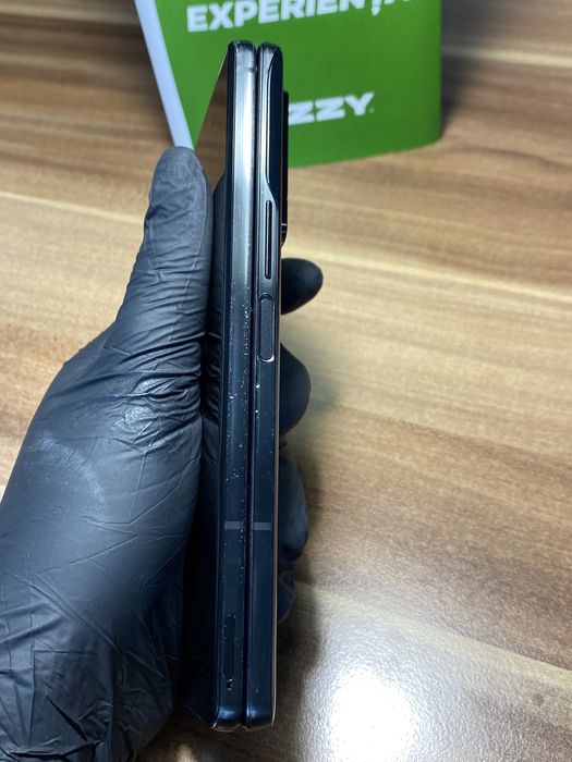 Samsung Galaxy Z Fold 2 5G / Garanție 14 zile / 256 Gb / Bun |