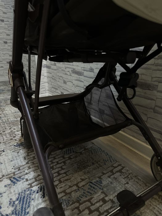 Коляска раскладная, удобная, практичная б|у