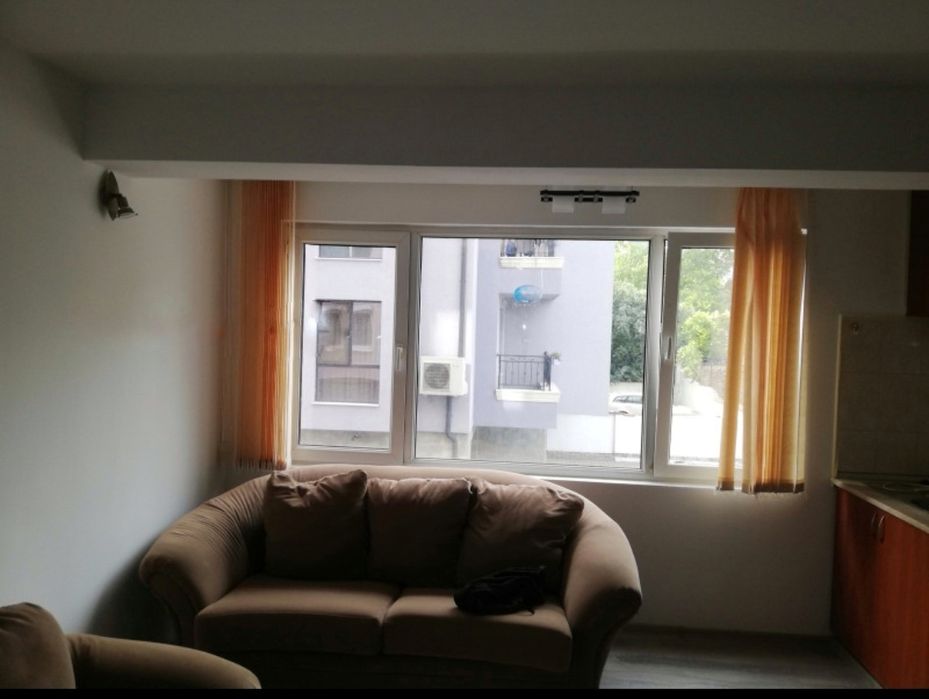 Дава се под наем Двустаен апартамент в Пловдив, Кючук Париж - 60 кв.м за 306 € - Снимка #2