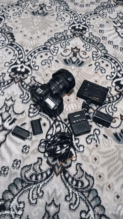 Canon 6D full-frame kamera sotiladi