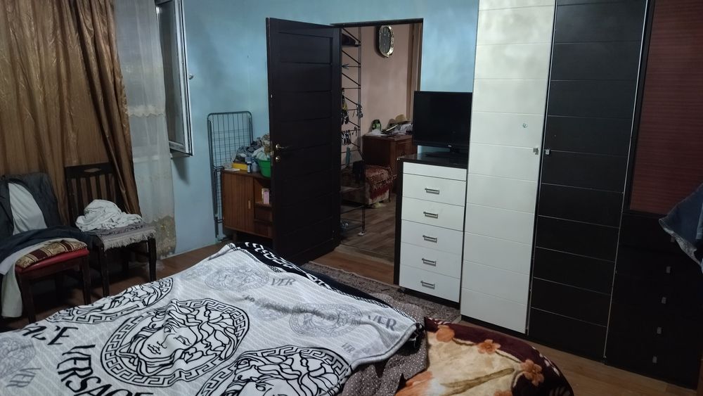 Дом, 50 соток земли.