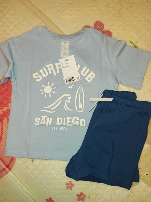 Новый костюм на мальчика hm на 2-3 года