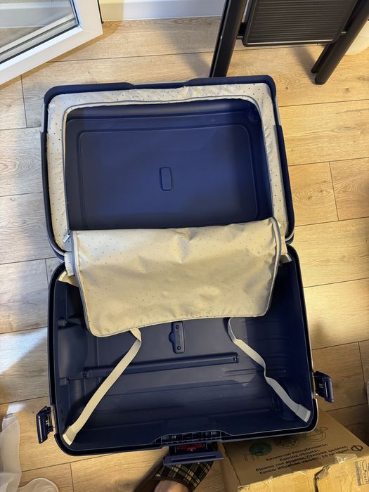 Продам чемодан Samsonite