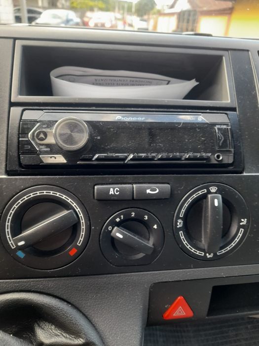 Vând Volkswagen Passat
